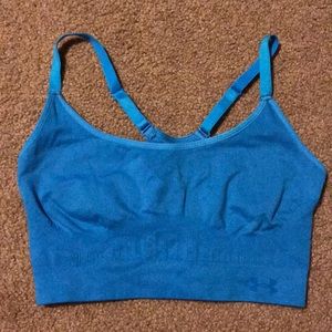 NWOT Under Armour Seamless Essential Bra